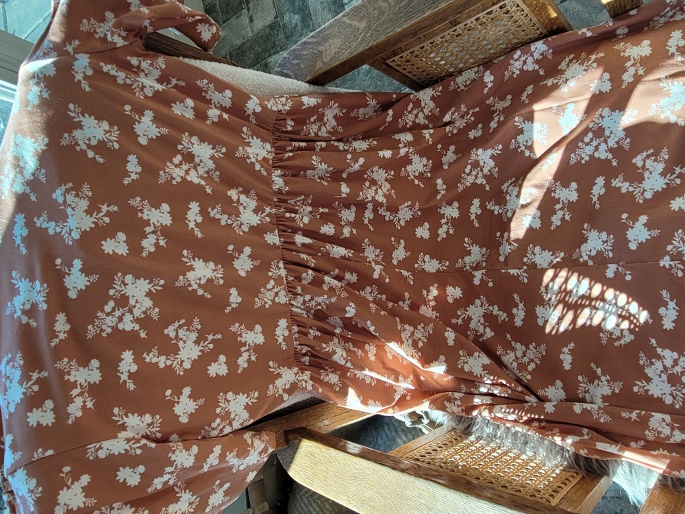 MIKAROSE DRESS SIZE M - Picture 3 of 3